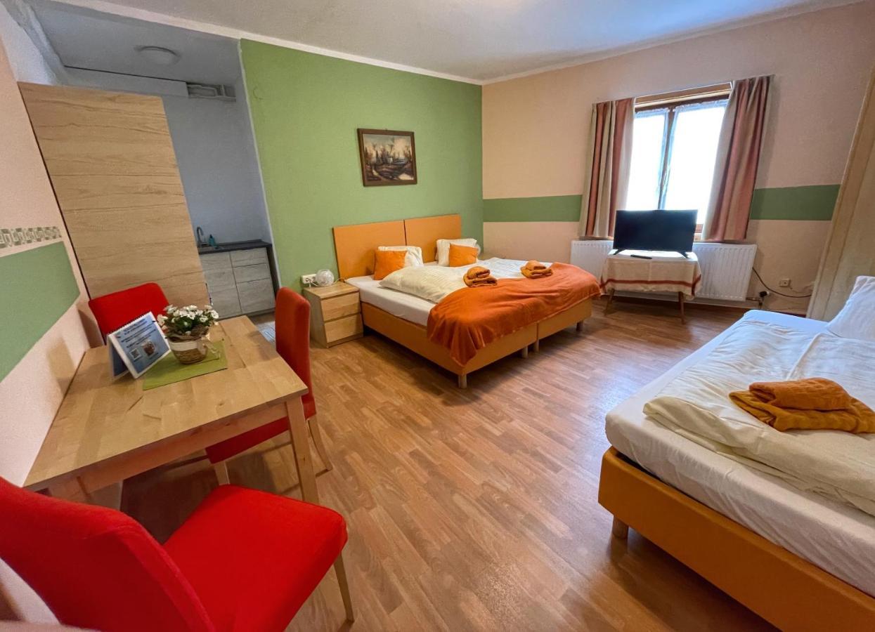 Classic Triple Room